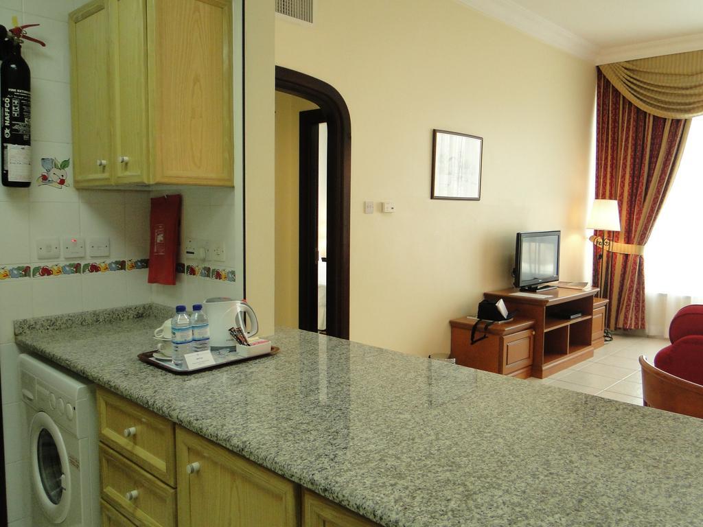 Al Diar Palm Hotel Apartments Abu Dhabi Exterior photo